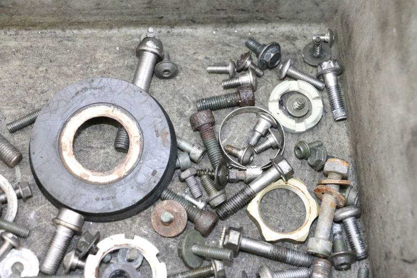 photo de SCREWS BAG SUZUKI GSXR GSX-R 1000 (2003 - 2004) - Product overview