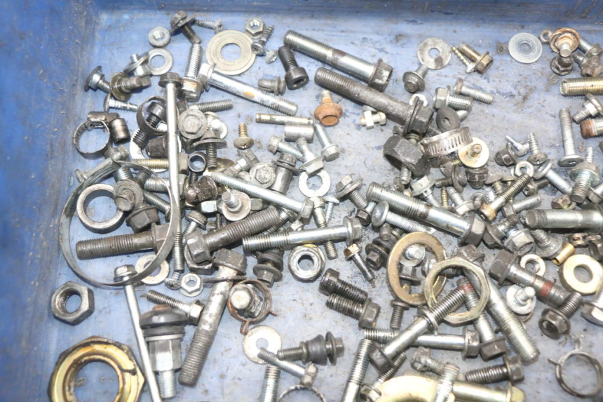 photo de SCREWS BAG HONDA NES AROBASE 125 (2000 - 2003) - Component detail