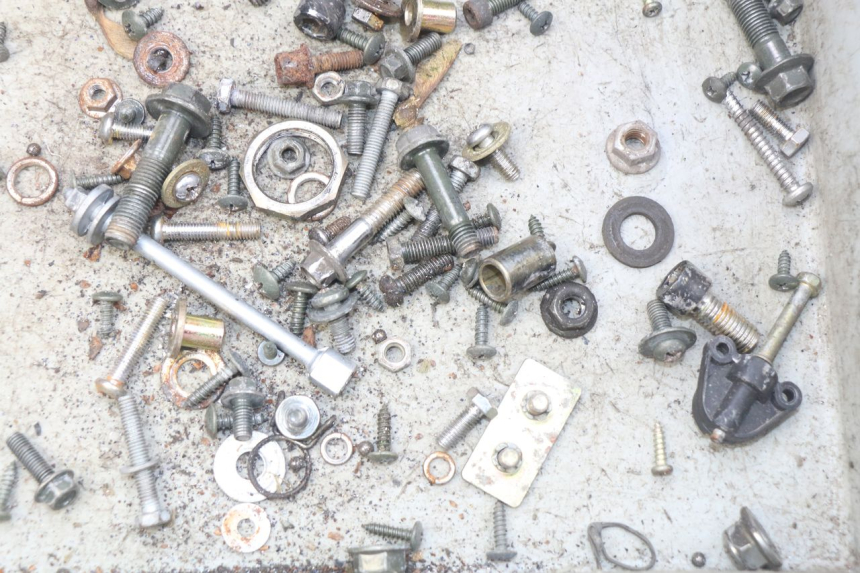 photo de SCREW FASTENER BAG KEEWAY HURRICANE 50 (2006 - 2019) - Zoom on usage condition