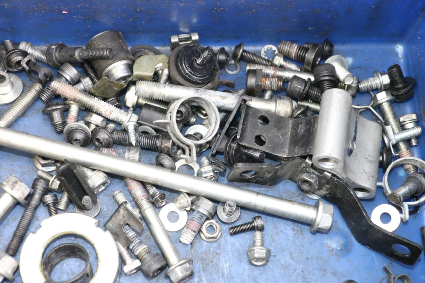 photo de SCREWS BAG HUSQVARNA SVARTPILEN 401 (2018 - 2023) - Alternative perspective