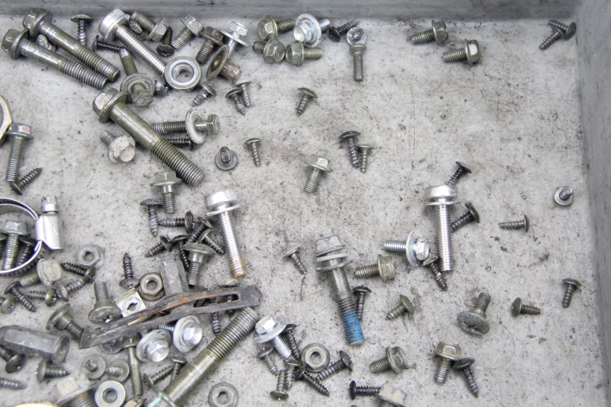 photo de SCREW FASTENER BAG SYM JET 4 4T 50 (2018 - 2021) - Zoom on usage condition