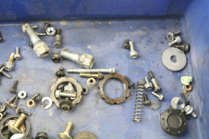 photo de SCREWS BAG PEUGEOT JET FORCE CARBU 50 (2003 - 2016) - Component detail