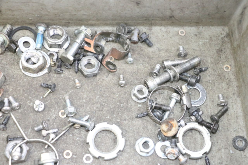 photo de SCREWS BAG YAMAHA JOG R 50 (2004 - 2014) - Alternative perspective