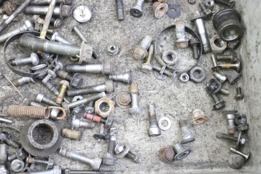 photo de SCREW FASTENER BAG KAWASAKI ZR7 ZR-7 S 750 (1999 - 2004) - Alternative perspective