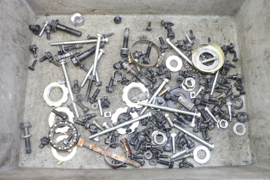 photo de SCREW FASTENER BAG PEUGEOT KISBEE 2T 50 (2018 - 2022) - Main view