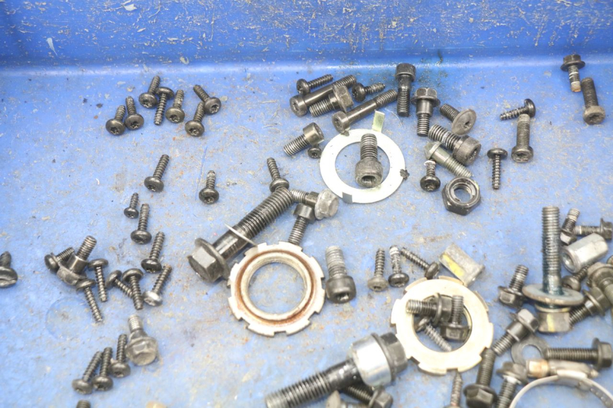 photo de SCREW FASTENER BAG PEUGEOT KISBEE 4T 50 (2018 - 2022) - Alternative perspective