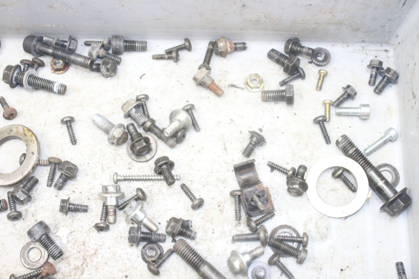 photo de SCREW FASTENER BAG PEUGEOT KISBEE 4T 50 (2010 - 2017) - Alternative perspective