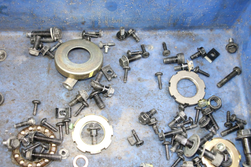 photo de SCREW FASTENER BAG PEUGEOT KISBEE 4T 50 (2018 - 2022) - Alternative perspective