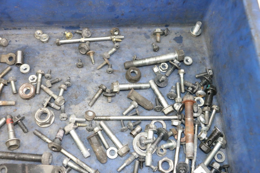 photo de SCREW FASTENER BAG KYMCO AGILITY 4T 50 (2018 - 2022) - Zoom on usage condition