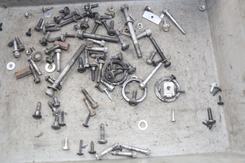 photo de SCREWS BAG PIAGGIO LIBERTY 4T 50 (2009 - 2015) - Component detail