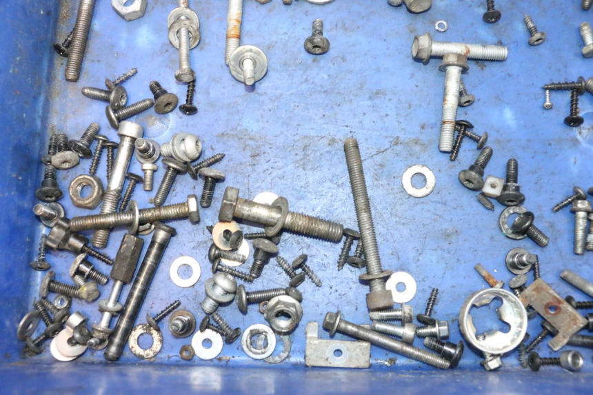 photo de SCREWS BAG PIAGGIO LIBERTY IGET 4T 50 (2021 - 2025) - Alternative perspective