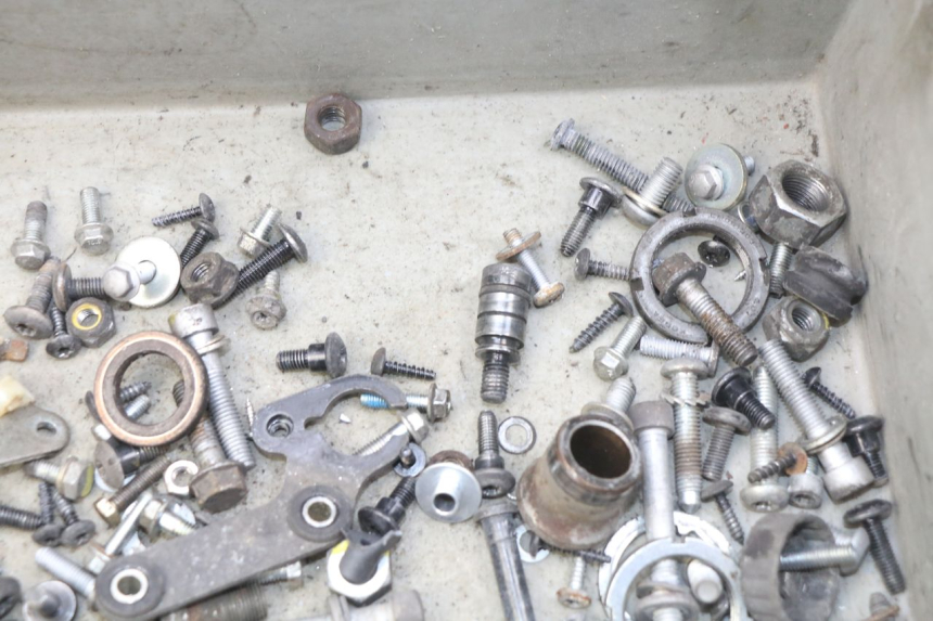 photo de SCREW FASTENER BAG PIAGGIO LIBERTY IGET S 125 (2016 - 2020) - Alternative perspective