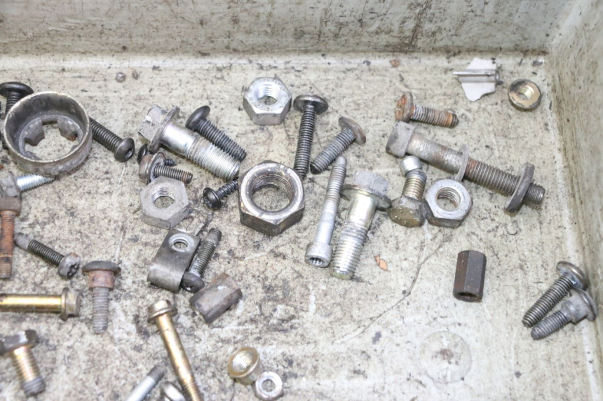 photo de SCREWS BAG PIAGGIO LIBERTY 125 (1998 - 2008) - Product overview