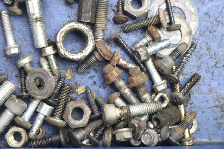 photo de SCREWS BAG PIAGGIO LIBERTY 125 (1998 - 2008) - Technical close-up