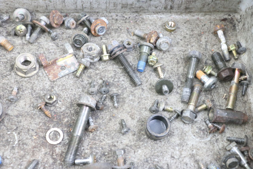 photo de SCREW FASTENER BAG KYMCO LIKE 125 (2009 - 2016) - Alternative perspective