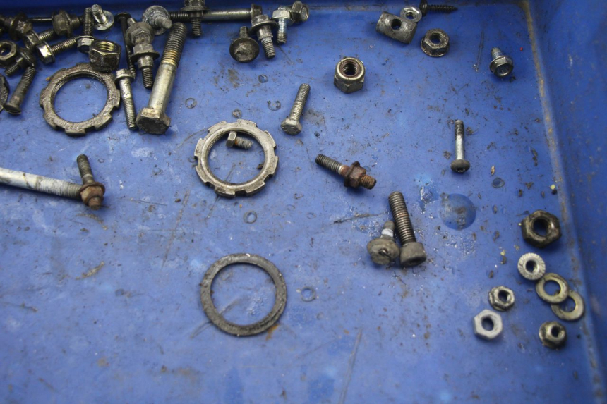 photo de SCREWS BAG PEUGEOT LOOXOR 50 (2001 - 2004) - Component detail