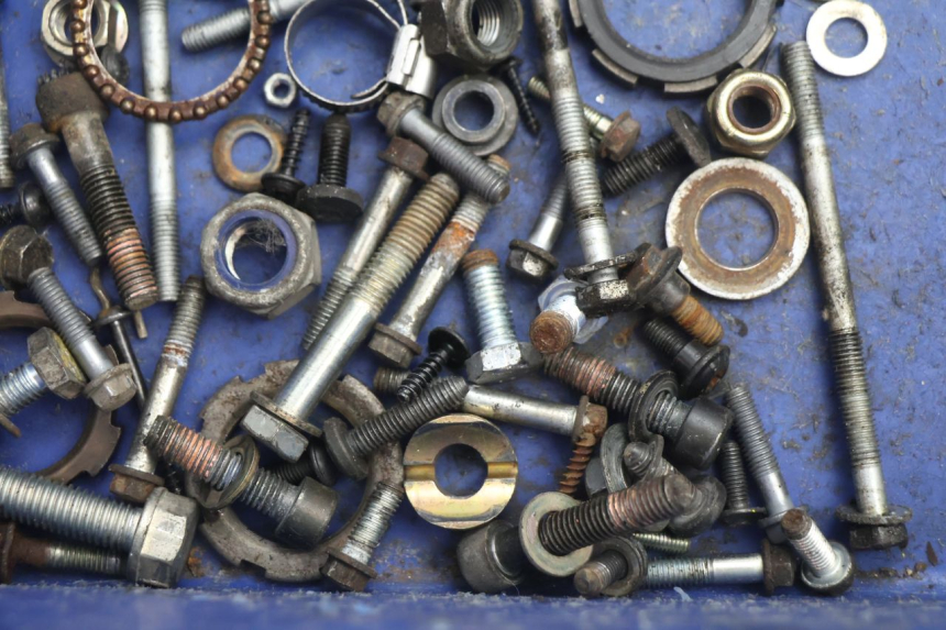 photo de SCREWS BAG PEUGEOT LUDIX ONE 50 (2004 - 2013) - Technical close-up