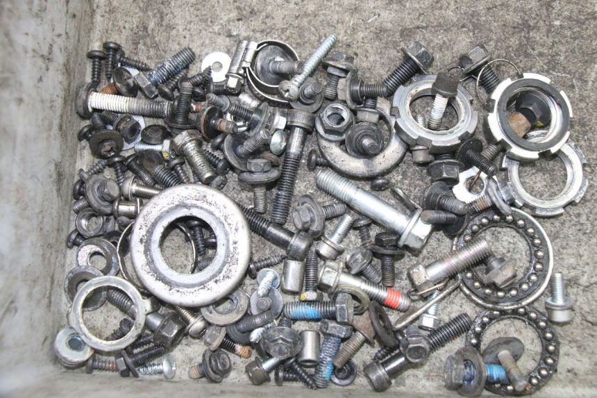 photo de SCREWS BAG MBK OVETTO ONE 2T 50 (2013 - 2017) - Main view