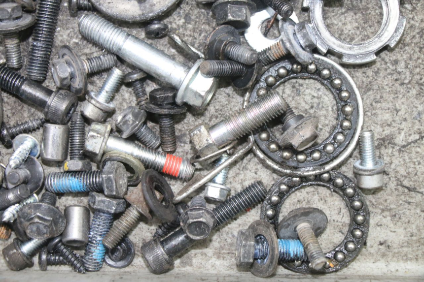 photo de SCREWS BAG MBK OVETTO ONE 2T 50 (2013 - 2017) - Technical close-up