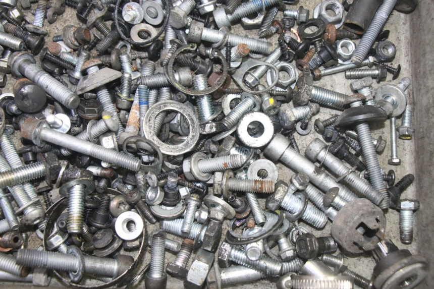 photo de SCREWS BAG PIAGGIO MP3 HPE 350 (2018 - 2020) - Technical close-up