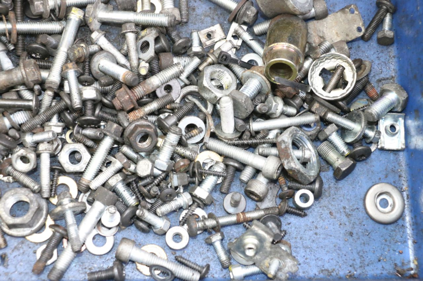 photo de SCREW FASTENER BAG PIAGGIO MP3 LT 400 (2007 - 2012) - Zoom on usage condition