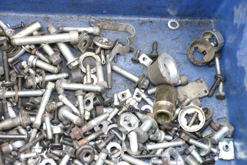 photo de SCREW FASTENER BAG PIAGGIO MP3 LT 400 (2007 - 2012) - Alternative perspective