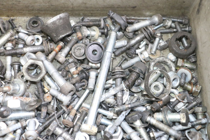 photo de SCREWS BAG PIAGGIO MP3 LT 300 (2010 - 2016) - Technical close-up