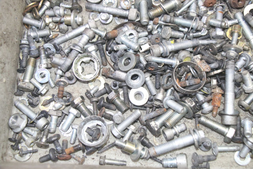 photo de SCREW FASTENER BAG PIAGGIO MP3 LT 400 (2007 - 2012) - Alternative perspective