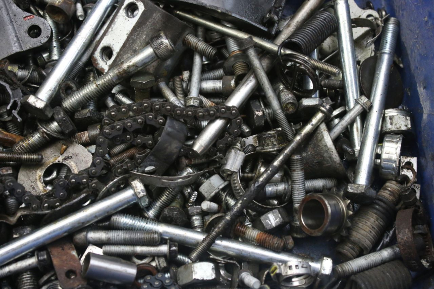 photo de SCREW FASTENER BAG PIAGGIO MP3 RL 250 (2006 - 2010) - Zoom on usage condition