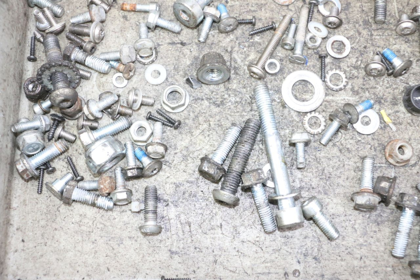 photo de SCREWS BAG RIEJU MRT 50 (2018 - 2021) - Alternative perspective