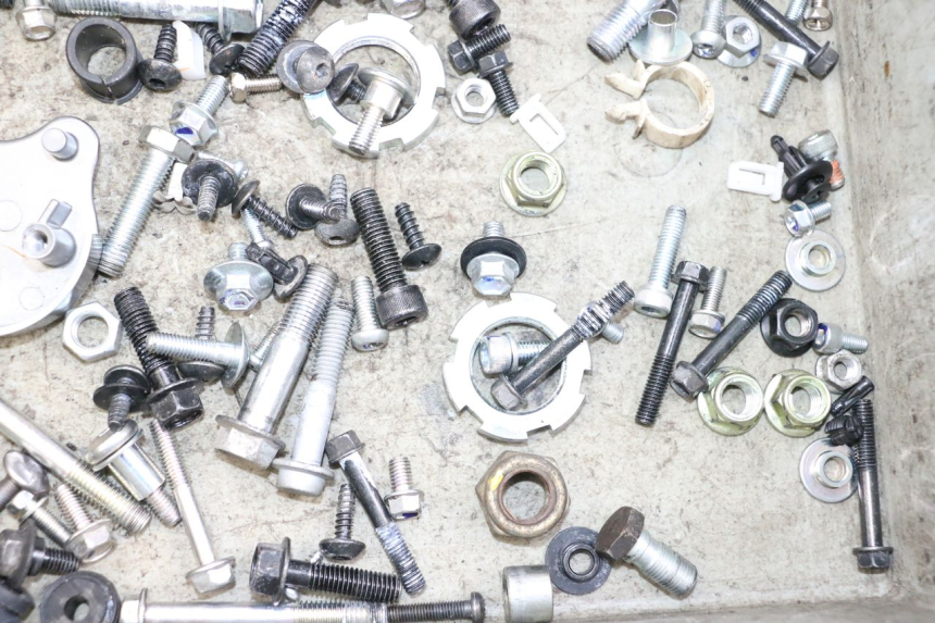 photo de SCREWS BAG YAMAHA NEO'S CORE 1 (2022 - 2026) - Technical close-up