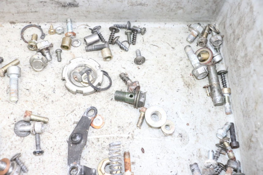 photo de SCREWS BAG YAMAHA NEO'S NEOS 2T 50 (1998 - 2007) - Alternative perspective