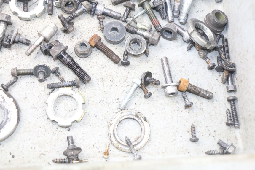 photo de SCREW FASTENER BAG YAMAHA NEOS NEO'S 4T 50 (2008 - 2016) - Zoom on usage condition