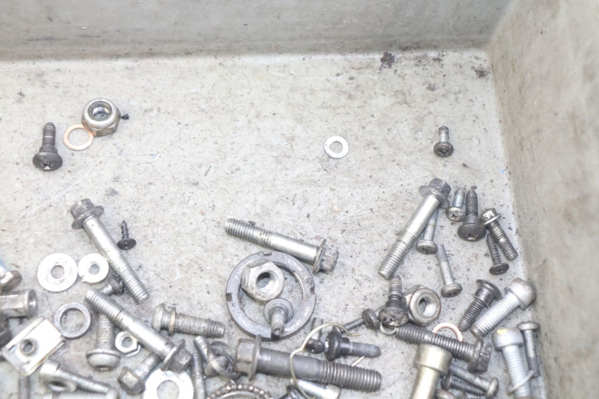 photo de SCREW FASTENER BAG PIAGGIO NEW TYPHOON 50 (2018 - 2021) - Zoom on usage condition