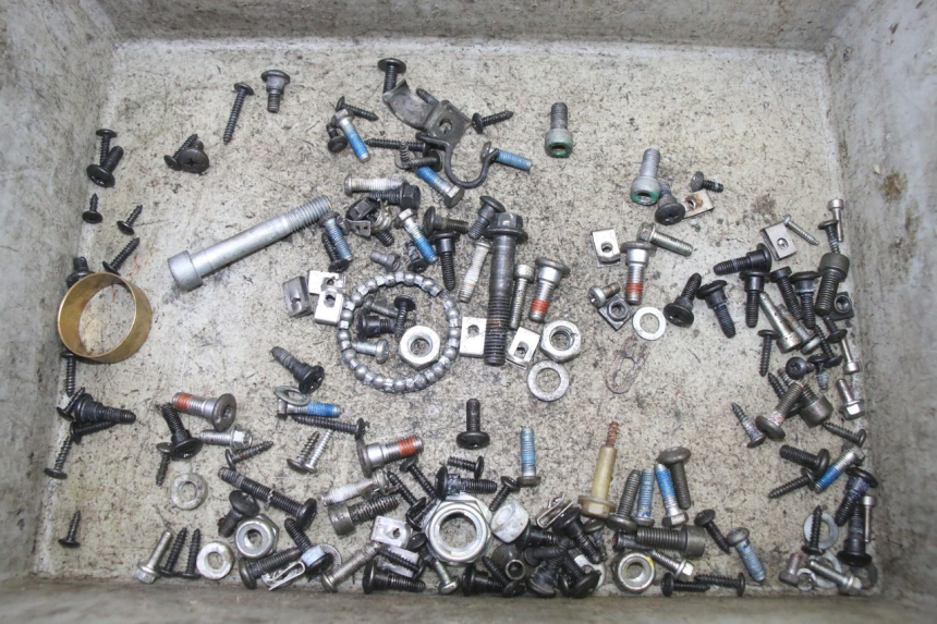 photo de SCREWS BAG PIAGGIO NRG POWER PUREJET 50 (2018 - 2021) - Main view