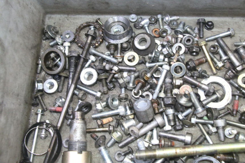 photo de SCREWS BAG HONDA NTV DEAUVILLE 650 (2001 - 2006) - Component detail