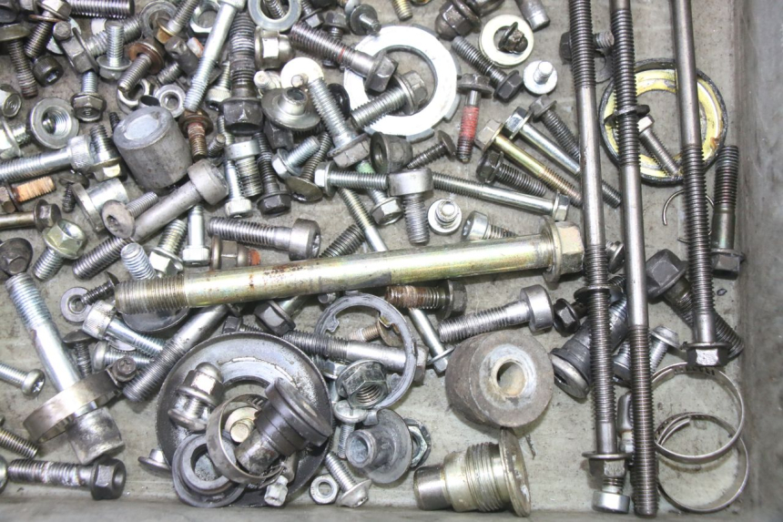 photo de SCREWS BAG HONDA NTV DEAUVILLE 650 (2001 - 2006) - Technical close-up