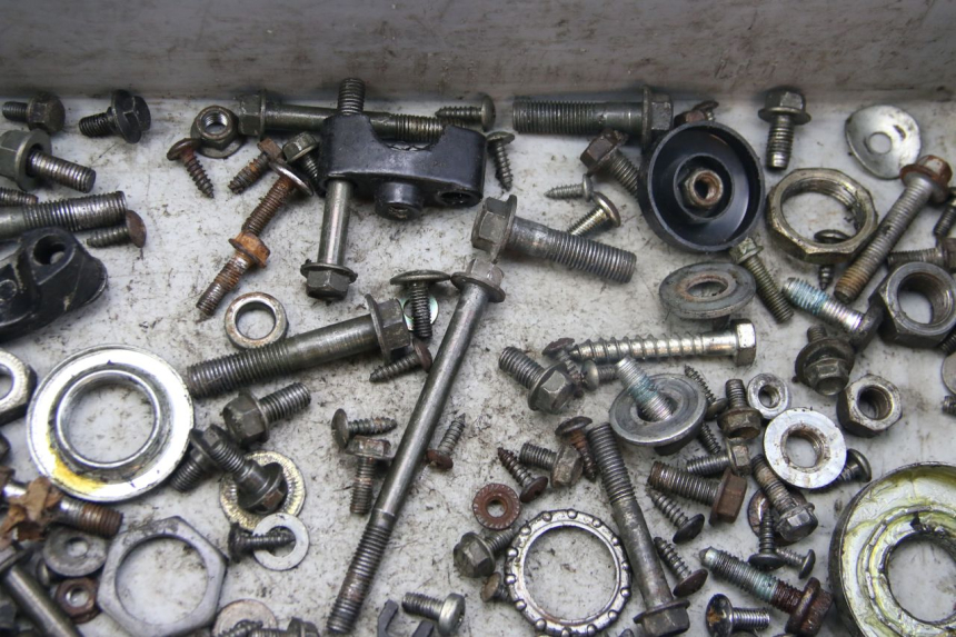 photo de SCREW FASTENER BAG SELECT UP OCTALIS 125 (2007 - 2012) - Product overview