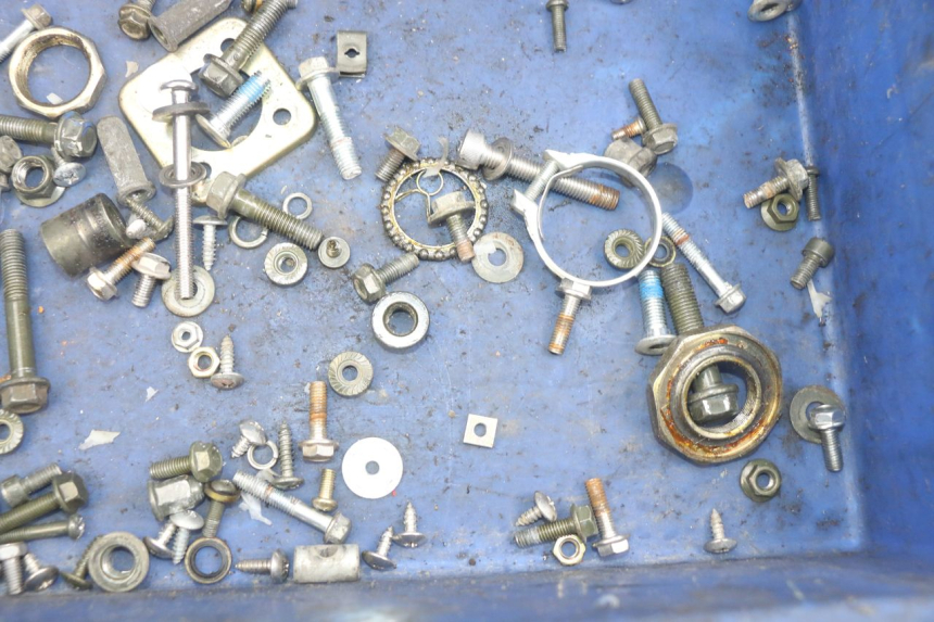 photo de SCREW FASTENER BAG JM MOTORS OLDIES RS 4T 50 (2021 - 2024) - Zoom on usage condition