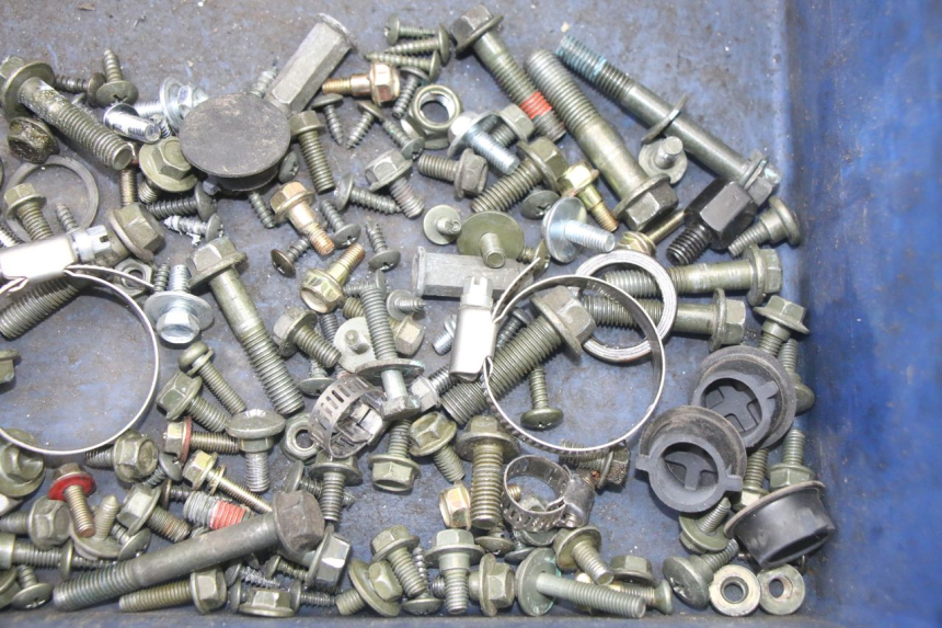 photo de SCREWS BAG SYM ORBIT III 3 4T 50 (2021 - 2025) - Zoom on usage condition