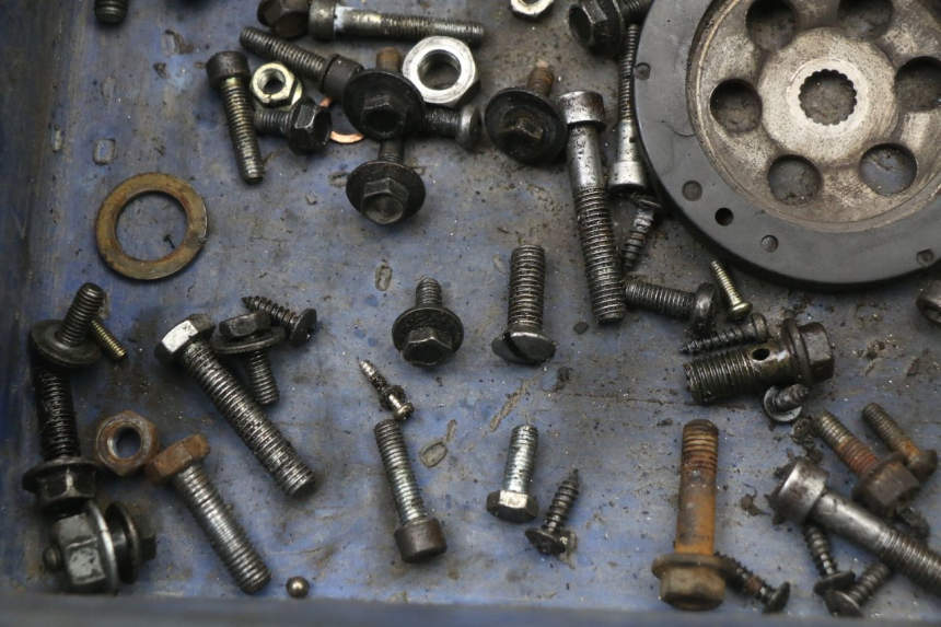 photo de SCREW FASTENER BAG MBK OVETTO 2T 50 (2007 - 2017) - Alternative perspective