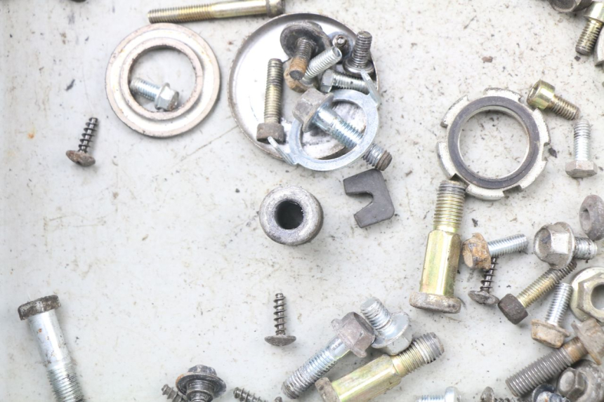 photo de SCREW FASTENER BAG MBK OVETTO 50 (1998 - 2007) - Alternative perspective