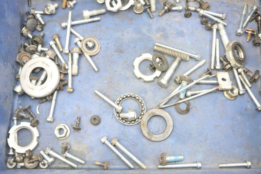 photo de SCREW FASTENER BAG MBK OVETTO 50 (1998 - 2007) - Zoom on usage condition