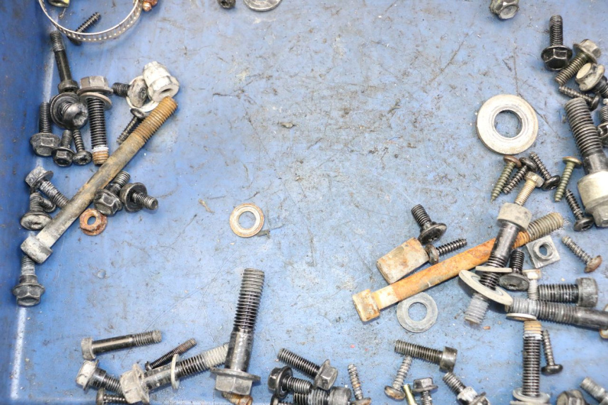 photo de SCREW FASTENER BAG PEUGEOT KISBEE 4T 50 (2018 - 2022) - Zoom on usage condition