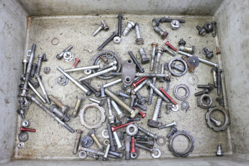 photo de SCREW FASTENER BAG PEUGEOT TKR TREKKER FURIOUS 50 (2005 - 2014) - Main view