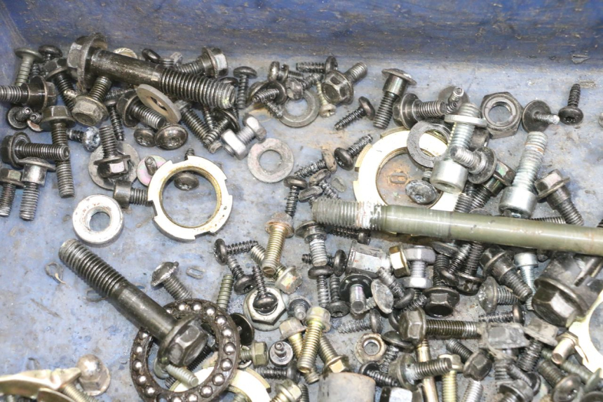 photo de SCREWS BAG PEUGEOT VIVACITY 125 (2010 - 2017) - Technical close-up