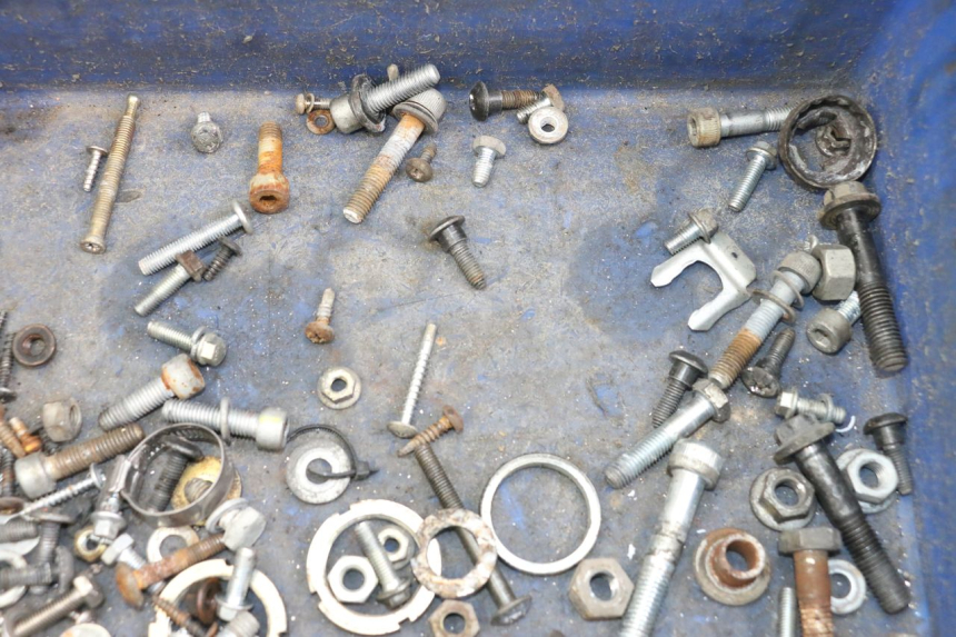 photo de SCREWS BAG PIAGGIO BEVERLY 125 (1998 - 2005) - Alternative perspective