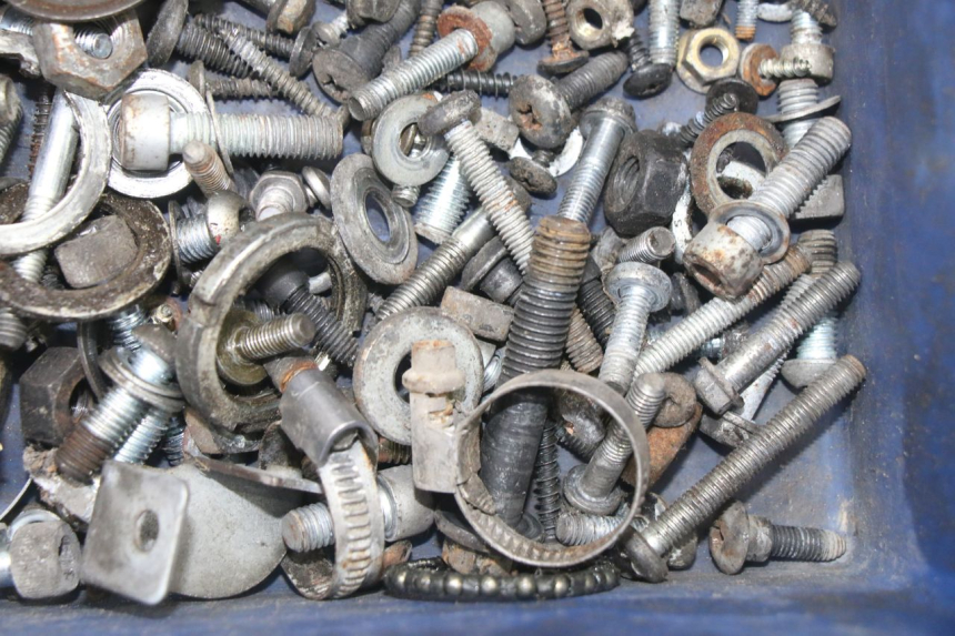 photo de SCREWS BAG PIAGGIO VESPA GRANTURISMO 125 (2003 - 2007) - Technical close-up