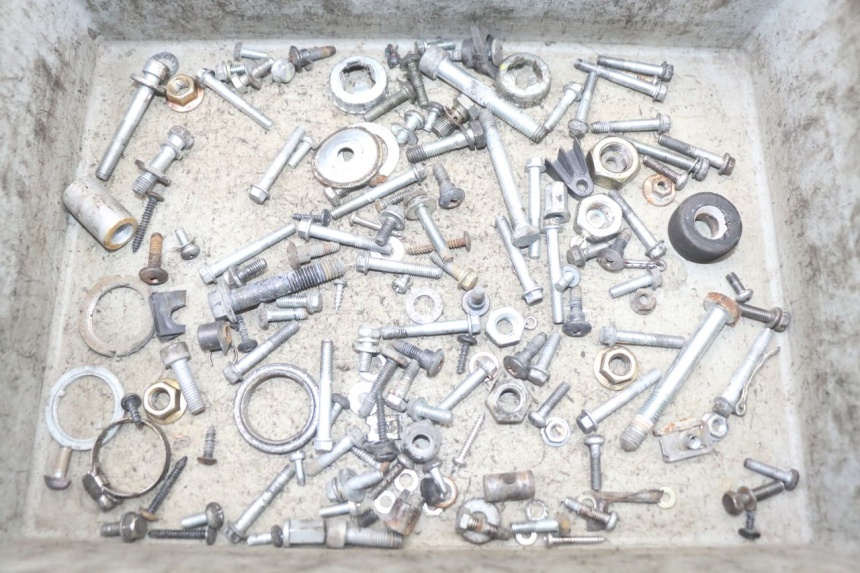 photo de SCREW FASTENER BAG PIAGGIO VESPA LX 2T 50 (2005 - 2013) - Main view