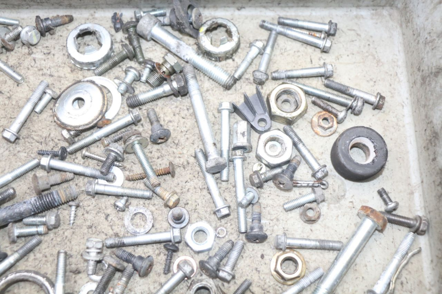 photo de SCREW FASTENER BAG PIAGGIO VESPA LX 2T 50 (2005 - 2013) - Zoom on usage condition